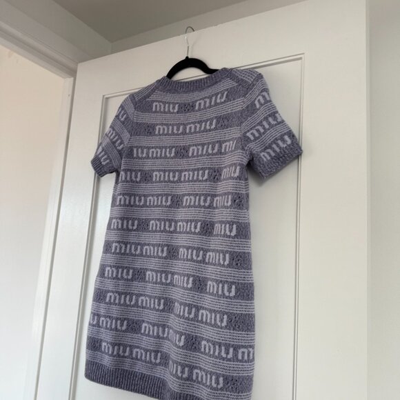 NWT Miu Miu Logo Intarsia Knit Shift Mini Dress Purple Cashmere Crew Neck Sz 38 - Picture 8 of 9